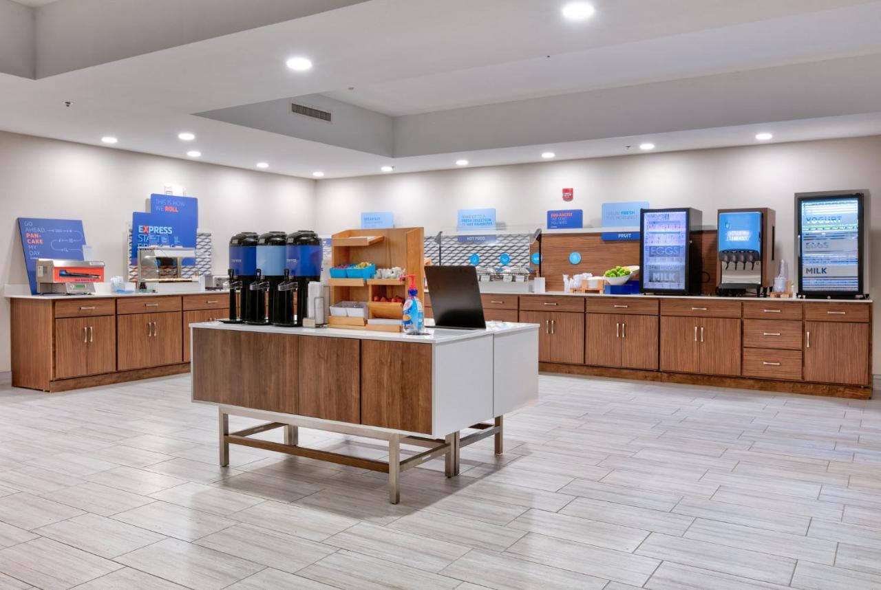 Holiday Inn Express Hotel & Suites Shakopee By Ihg Buitenkant foto