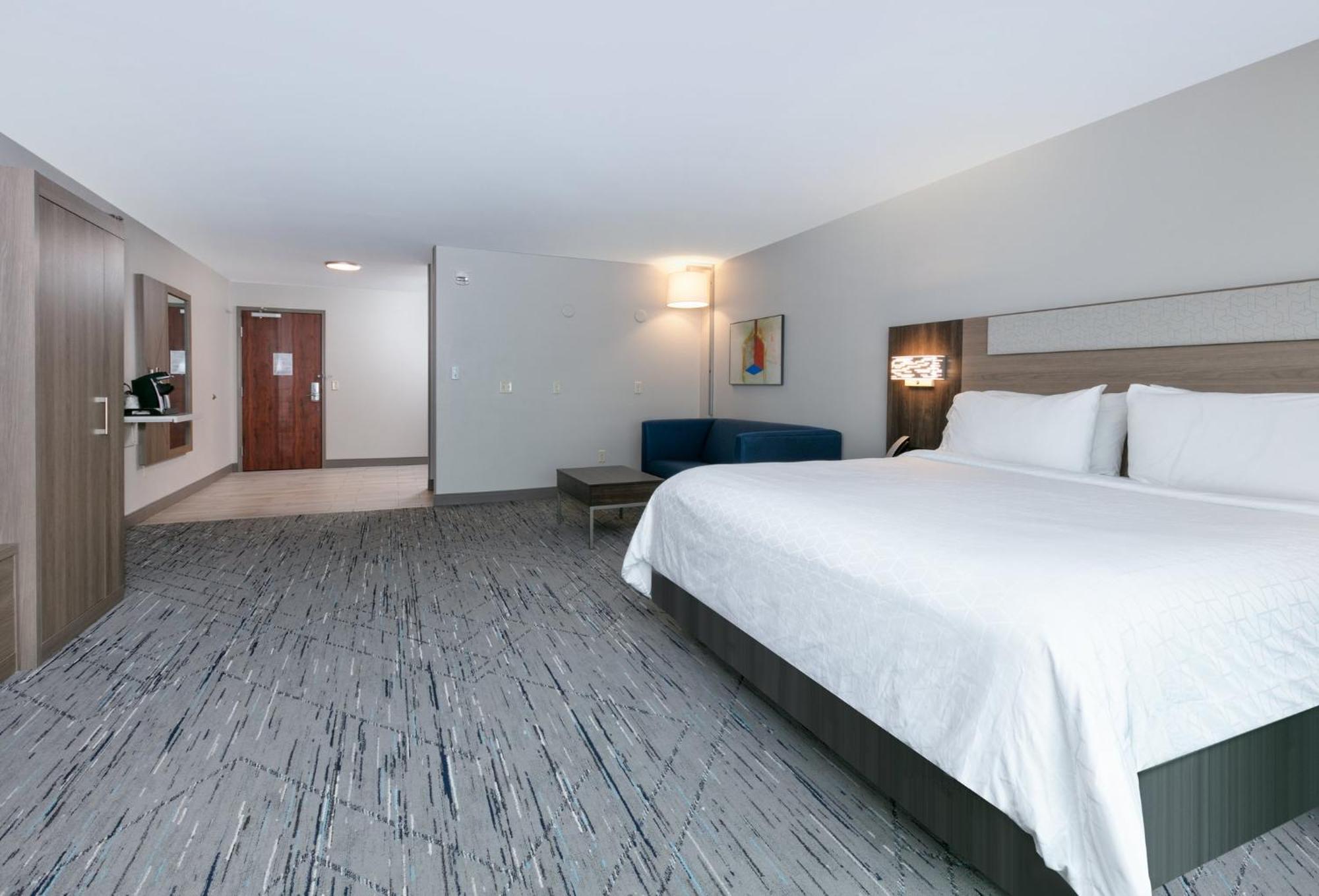Holiday Inn Express Hotel & Suites Shakopee By Ihg Buitenkant foto