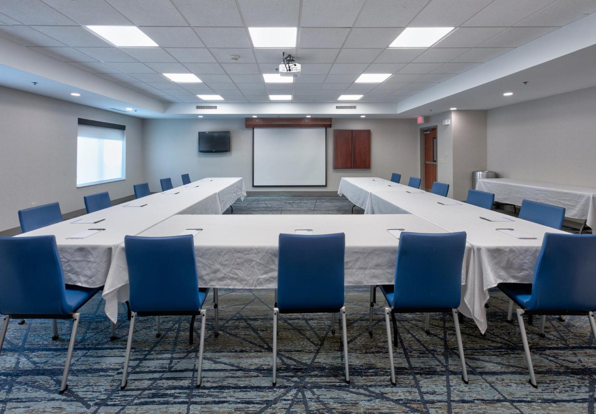 Holiday Inn Express Hotel & Suites Shakopee By Ihg Buitenkant foto