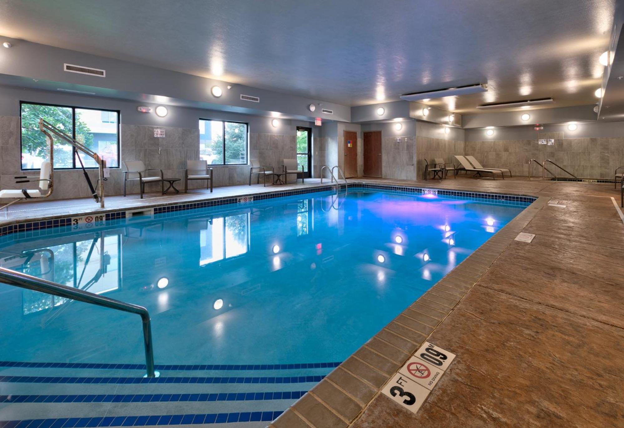 Holiday Inn Express Hotel & Suites Shakopee By Ihg Buitenkant foto
