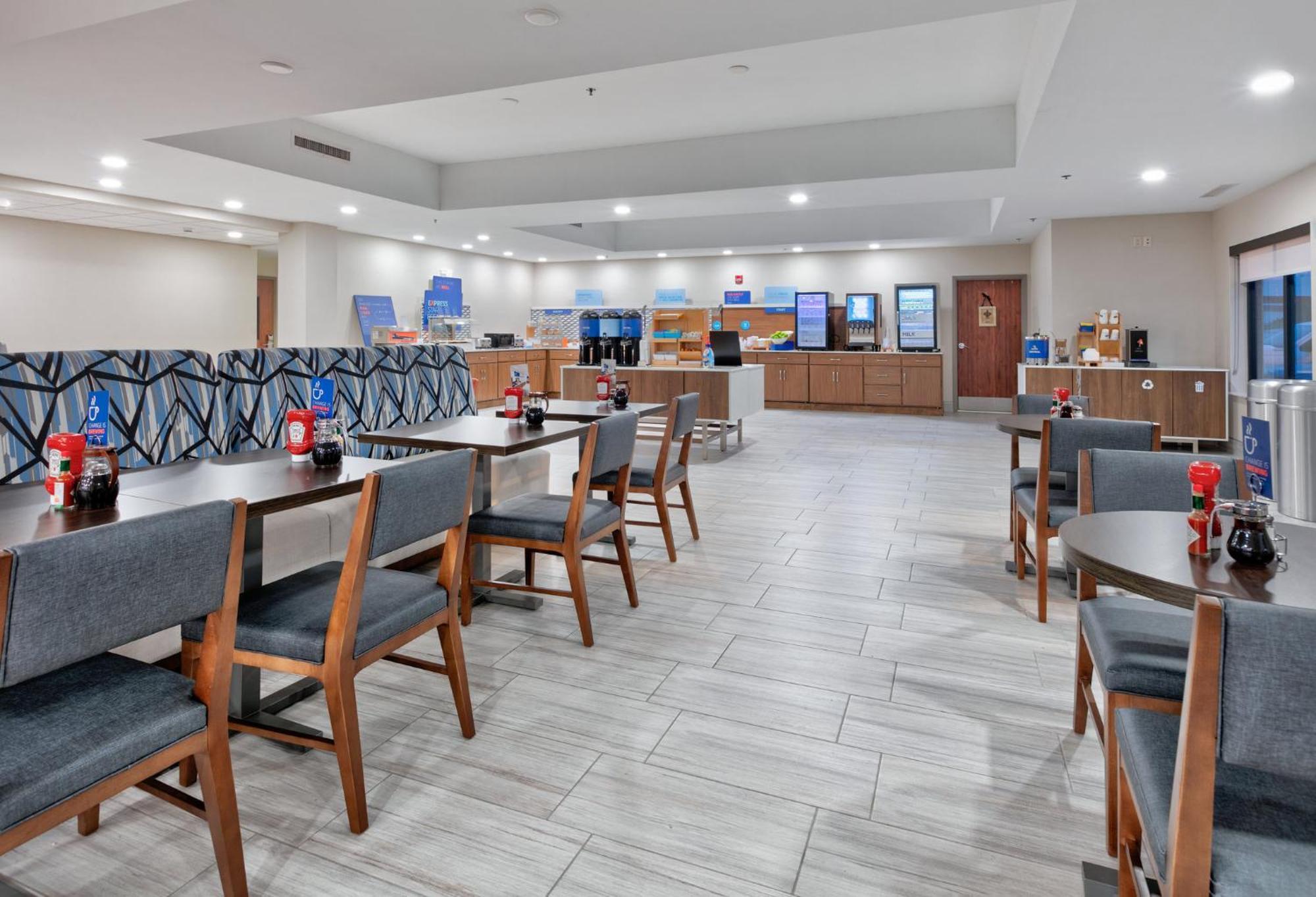 Holiday Inn Express Hotel & Suites Shakopee By Ihg Buitenkant foto